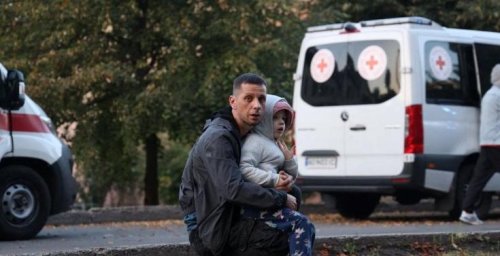 Двама са загинали и осем са ранени при руска атака в Днепър