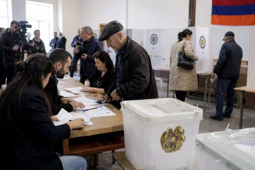 Ще гласуват ли &ldquo;специалистите по избори&rdquo; от ЕС и Сената на САЩ вместо арменските граждани?