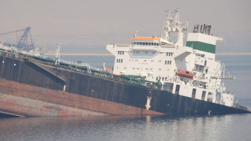Товарен кораб потъна край остров Андрос