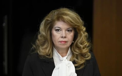 Йотова ще връчи мандат на 7 май, очаква бързо съставяне на правителство