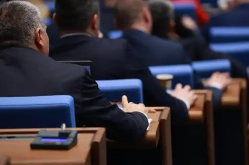 Парламентът прие на първо четене промени за ценовия контрол и обсъди пакет от съдебни реформи