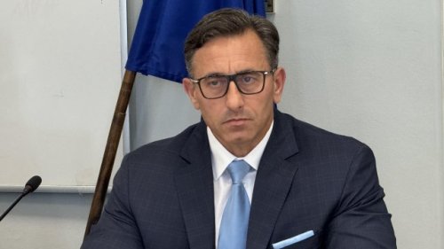 Румен Спецов: България трябва да купи рафинерията на &bdquo;Лукойл&ldquo; в Бургас, няма риск за горивата