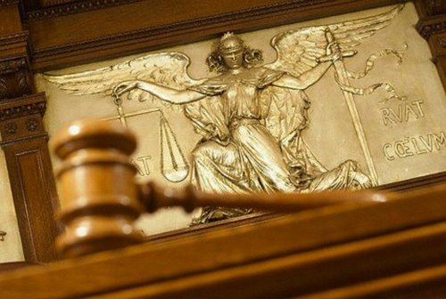 Постановена осемгодишна присъда за мъж за опит за убийство и кражба
