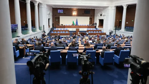 Парламентът забавя промените в съдебната власт: Удължиха срока за предложения с три седмици