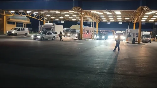 Мъж се простреля смъртоносно при проверка на Дунав мост, има ранен полицай
