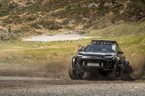Audi тества нова ниша: офроуд Q-версия може да удари пазара още скоро
