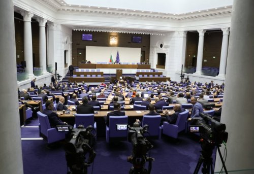 Седем министри на парламентарен контрол за пожари, наводнения и пътна безопасност