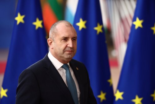 Позицията на Радев относно помощта за Украйна