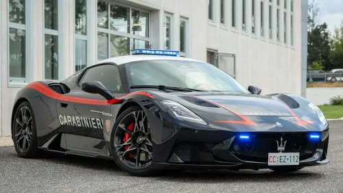Maserati влиза на служба при карабинерите: Stellantis поема всички разходи