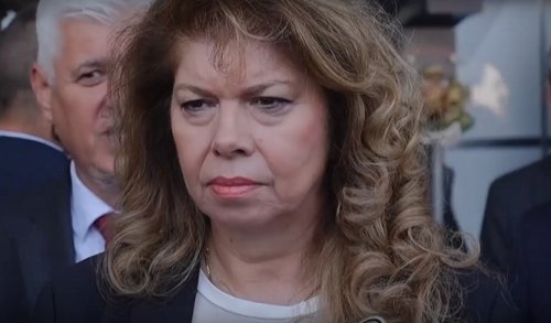 Йотова защити кабинета: Първо ще се помогне на най-уязвимите (ВИДЕО)