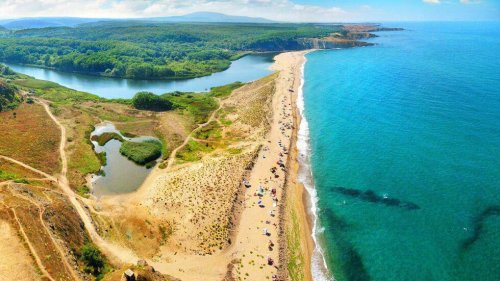 Община Царево отрече твърденията за планиран къмпинг на плаж "Бутамята"
