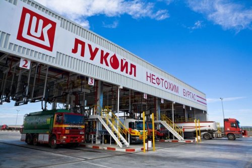 Евгени Симеонов поема контрола над &bdquo;Лукойл&ldquo;