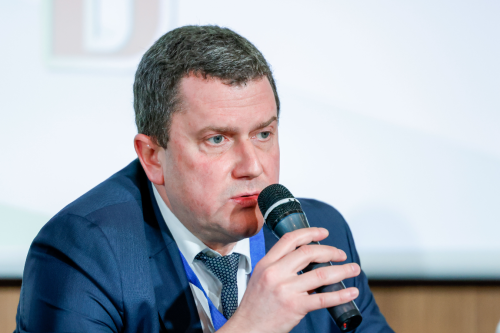 Станислав Владимиров - кметът с най-опорочените обществени поръчки, е ходил само на 3 (три!) от 41 заседания на Общински съвет – Перник