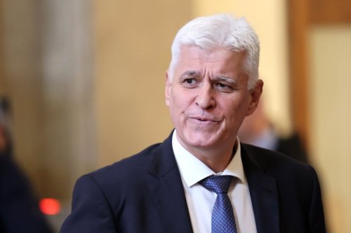 Министър Димитър Стоянов заминава за среща на ЕС в Никозия, Илияна Йотова участва във форум за регионалната сигурност