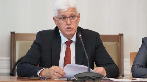 Димитър Стоянов: Дадохме на Украйна 13 пакета помощ, повече оръжие от армията няма да има
