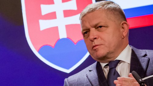 Фицо предупреди: Войната в Украйна няма военно решение, ЕС да заложи на преговори