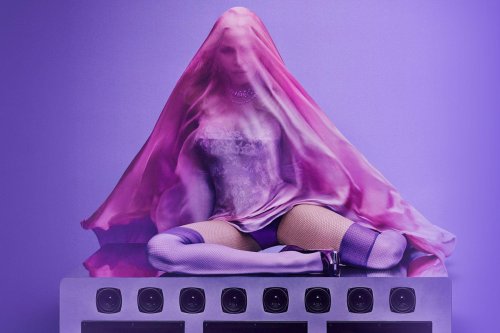 Мадона се връща на дансинга с &bdquo;Confessions II&ldquo;: 15-и албум, който вече вдига летвата