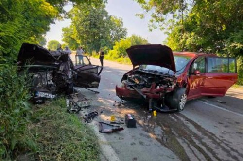 Шофьор заспа зад волана и предизвика тежка катастрофа на пътя Русе &ndash; Разград