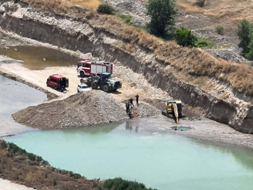 Багерист загина, след като пропадна с машината си в изкоп край село Лозен