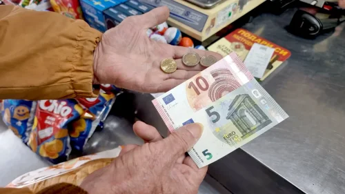 Инфлацията спря през май, но цените остават високи: 6,9% годишно по данни на НСИ
