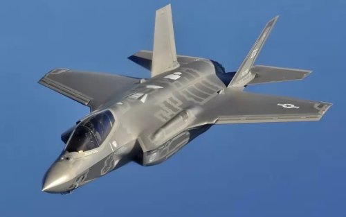 Британски F-35 бяха вдигнати по тревога заради руски разузнавателен самолет