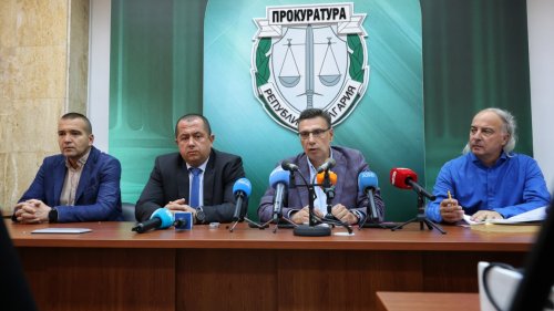 Белязани 8000 евро, 30 000 евро в дома и тефтери с имена: Нови разкрития по случая с ВиК &ndash; Несебър
