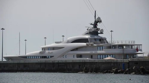 BILD: Яхтата на Путин премина край бреговете на Дания