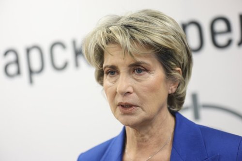 Фирма на брата на Весела Лечева стои зад сделка с терен до незаконния град край Варна