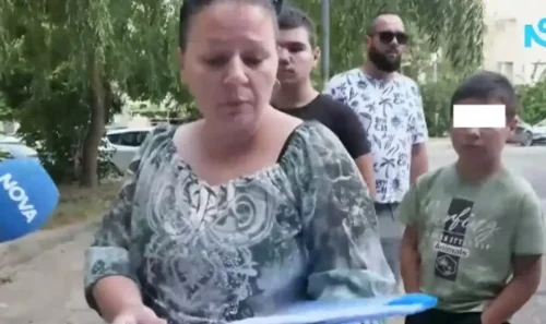 Страх в Благоевград: Мъж с бухалка троши коли, заплашва съседи и деца &ndash; сигналите остават без резултат