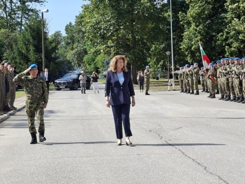 Илияна Йотова: Самолетите на САЩ в Безмер не ни правят част от военните действия в Иран