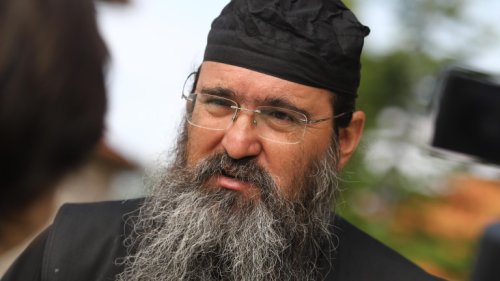 Скандалите около архимандрит Никанор: От публикации във Facebook до наказание от Църквата