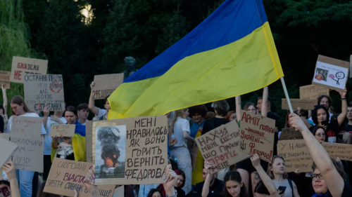 Безсрочни протести в Киев: Натискът върху Зеленски се засилва