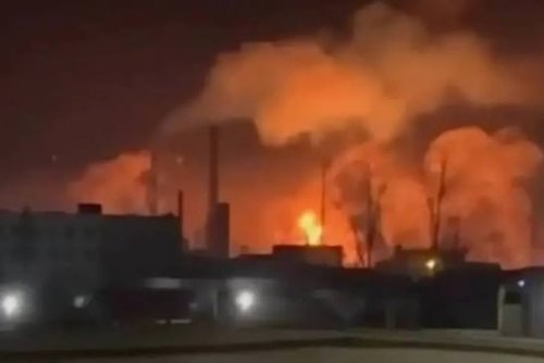 Дронове удариха енергиен обект в Русия, пожар избухна в Уляновска област