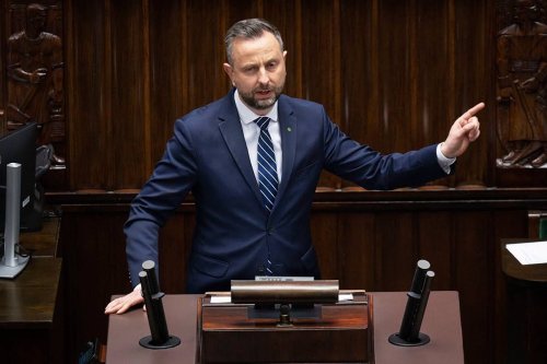 Полша постави твърда червена линия: &bdquo;Украйна няма да влезе в ЕС под знамето на Бандера&ldquo;