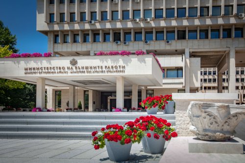 МВнР: Велислава Петрова не е подписвала ангажимент България да се включи в &bdquo;Коалицията на желаещите&ldquo; за Украйна
