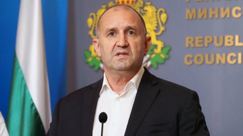 Русия похвали правителството на Радев