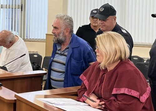 Обвиненият за убийството край Съединение изненада съда: Не ме пускайте, страх ме е