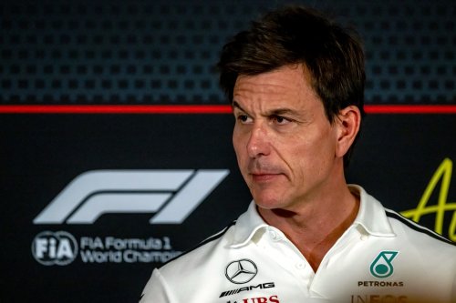 Тото Волф алармира: Mercedes няма ресурс да развива колата за 2026 с желаното темпо