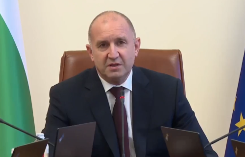 Румен Радев: За първи път от години България е с пълна въздушна готовност срещу пожарите
