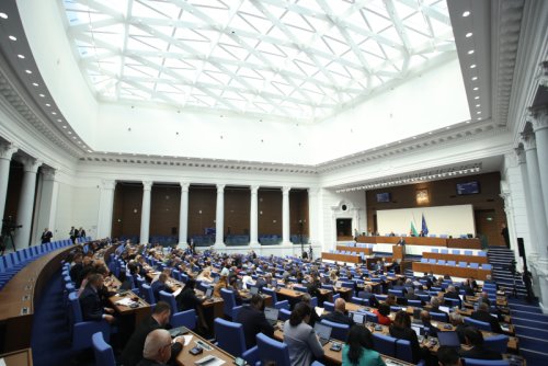 Парламентарният сезон започва: НС трябва да избере шеф и зам.шеф на НЗОК, членове на ВСС и Инспектората