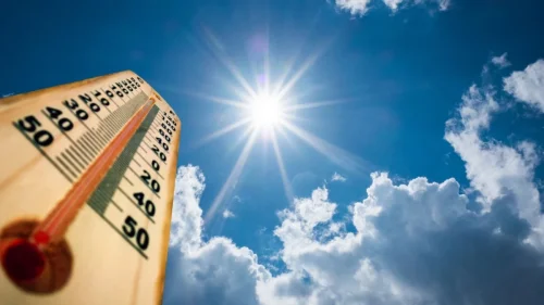 Слънце и жега до 35&deg;: Гръмотевици дебнат само над Рила и Родопите