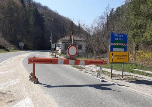 Важно за шофьорите: Проходът &bdquo;Шипка&ldquo; е затворен днес