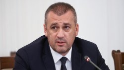 Министър Пеев постави срок на &bdquo;Български пощи&ldquo;: План за стабилизация до 2 години