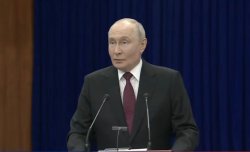 (ВИДЕО) Путин с остро предупреждение: Всички военни обекти в Украйна, включително британските, са законни цели