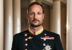 Хокон VIII встъпи като крал на Норвегия (ВИДЕО)