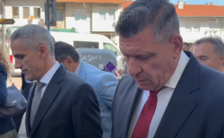 Скандал в Търново на Деня на независимостта: Обградиха репортер, задаващ въпроси на Георги Кандев за &bdquo;Картофа&ldquo; (ВИДЕО)
