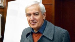 Учителят Тео: Телефоните в училище убиват мисленето