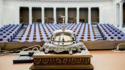Затвор и глоби за заобикаляне на санкциите на ЕС: НС отвори Наказателния кодекс