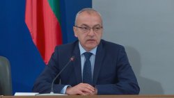 Донев в Дъблин: Ако България не отвори AI капацитета си, рискът е по-голяма зависимост и неравенство