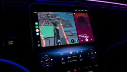 Google готви голяма промяна в Android Auto: Gemini влиза в Google Maps